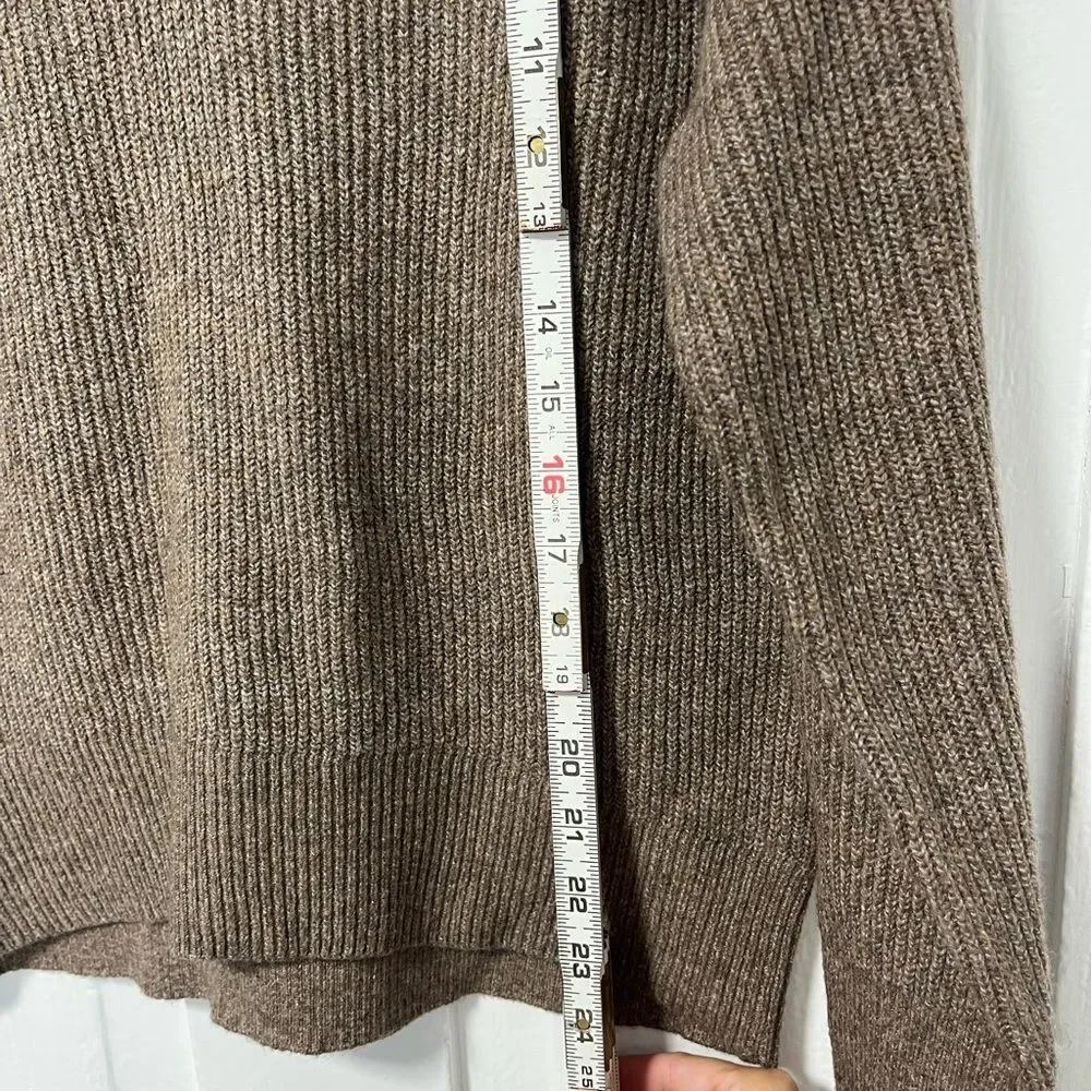 NWT Old Navy Vneck mocha taffy brown machine washable soft sweater size XS